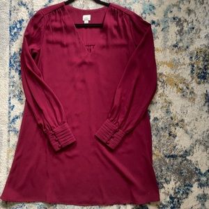 Wine colored v neck long sleeve shift dress sz med